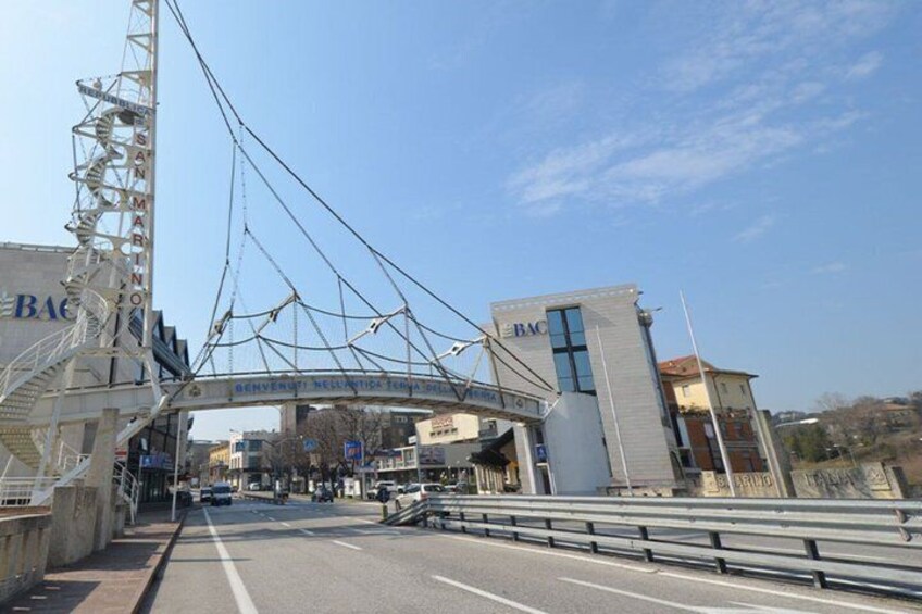 Discover the Ancient Land of San Marino with Transfer 2