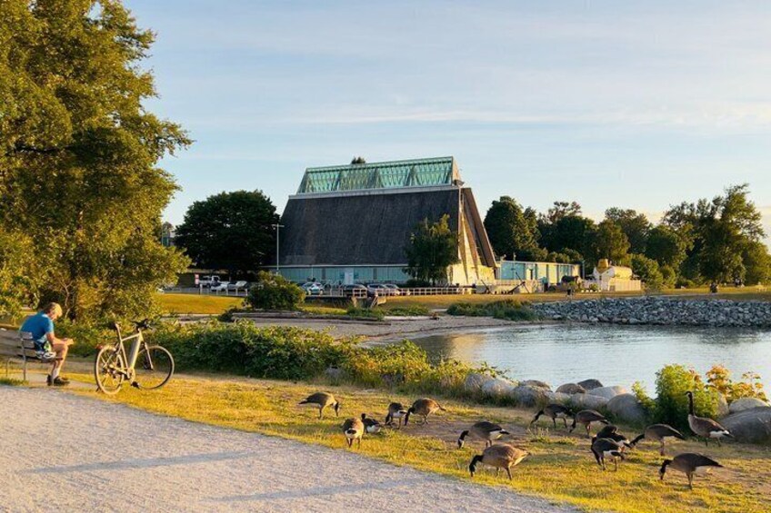 Private City Tour and Pre and Post Cruise Tours 5