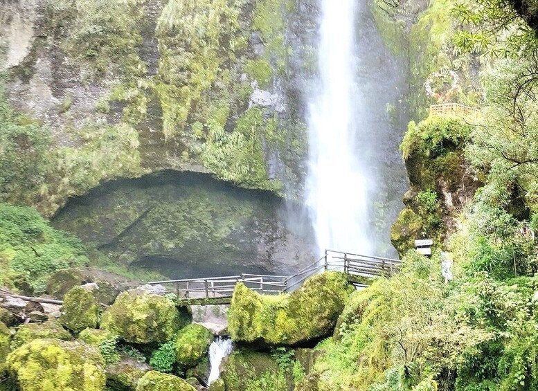 Picture 1 for Activity El Chorro Waterfall: E-Bike Sightseeing Tour from Cuenca 4