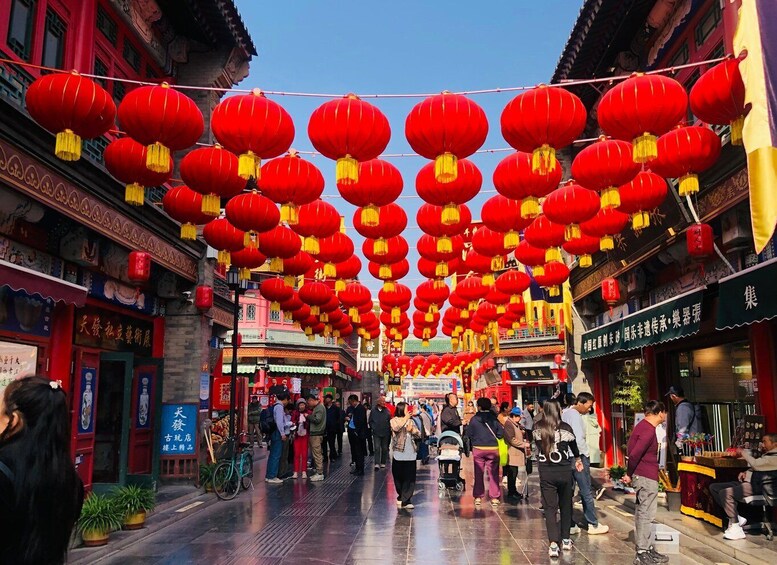 2‑Hour Shanghai Shopping Tour with Famous Sesame Noodles 1