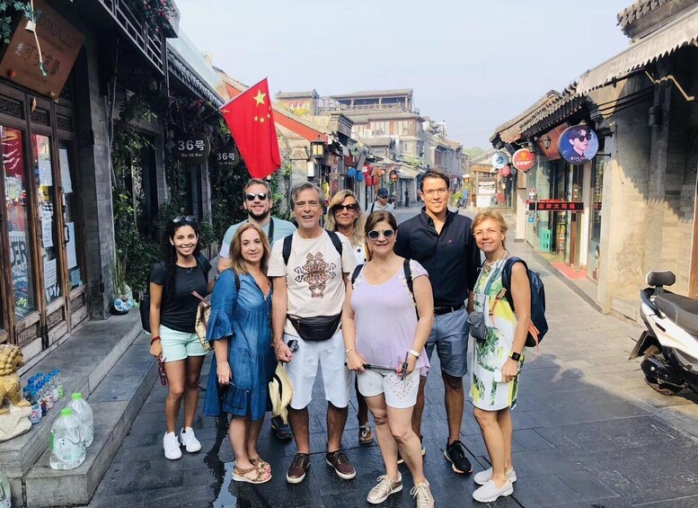 Picture 1 for Activity 2‑Hour Shanghai Shopping Tour with Famous Sesame Noodles 5