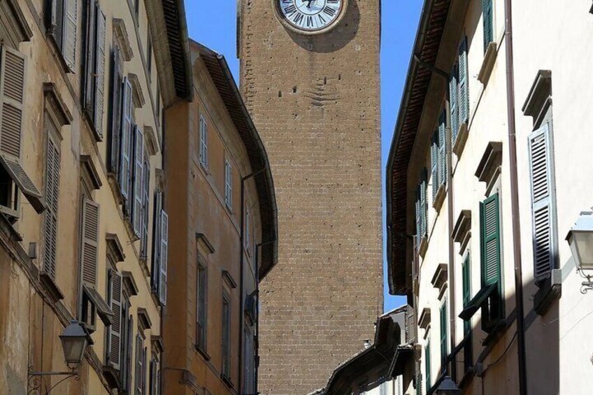 Papal Power and Engineering Marvels at Orvieto Self-Guided Tour 5