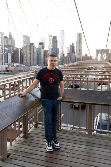 Picture 32 for Activity NYC: DUMBO & Brooklyn Bridge Photoshoot + Video 5