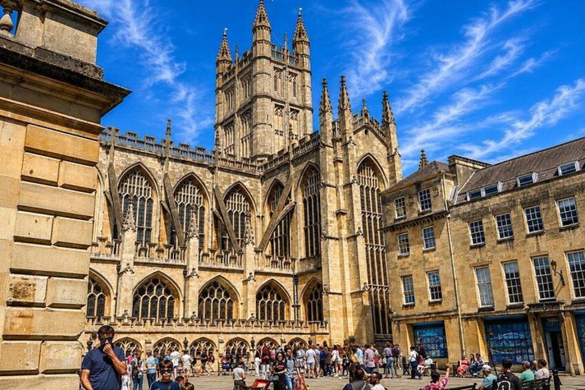 London: Cotswolds, Bath, and Stonehenge Small-Group Day Trip 4