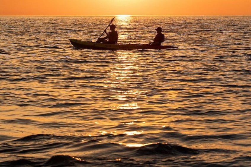 Sunrise Kayak Tour in Tossa de Mar 3