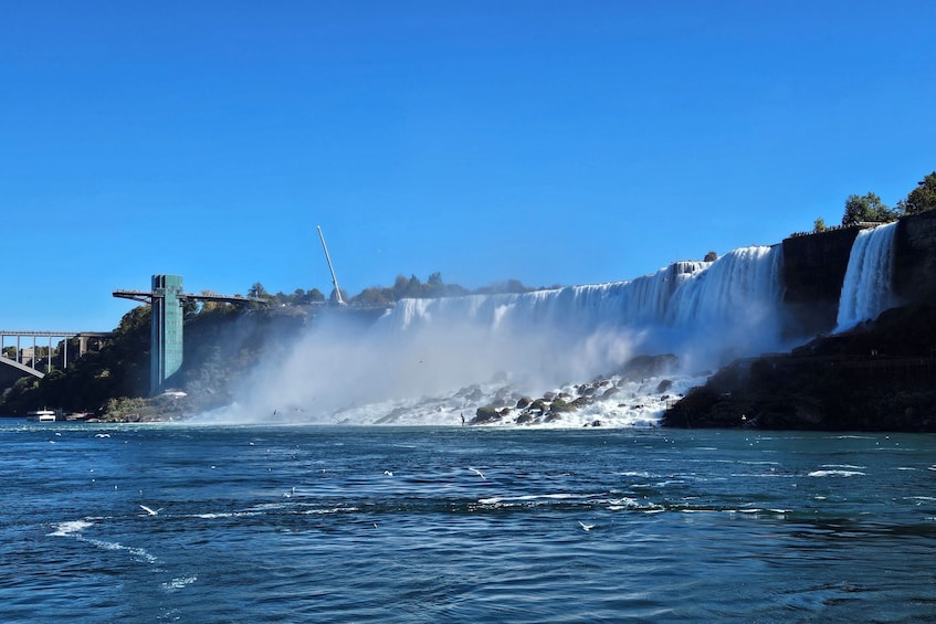 Maid of the Mist + Niagara Falls USA Highlights Tour 3