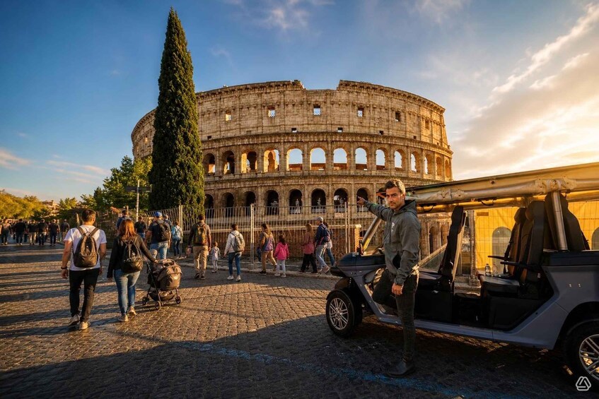 Picture 48 for Activity Rome:tour in Golfcart private, imperial city, hotel pick-up. 2