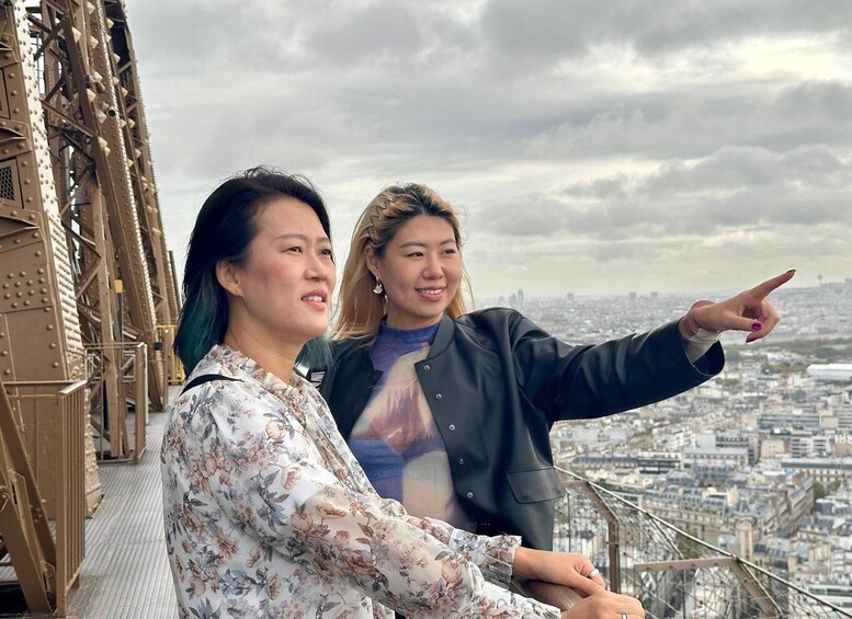 Picture 7 for Activity Paris: Eiffel Tower Summit Ticket and Guided Tour 3