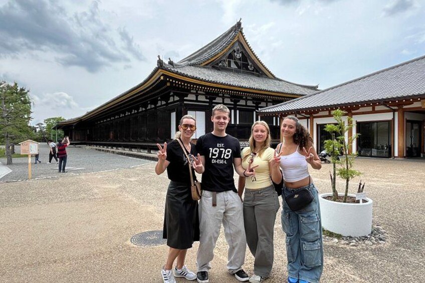 Osaka Shore Excursion: Custom Car Tour, Licensed Guide 3