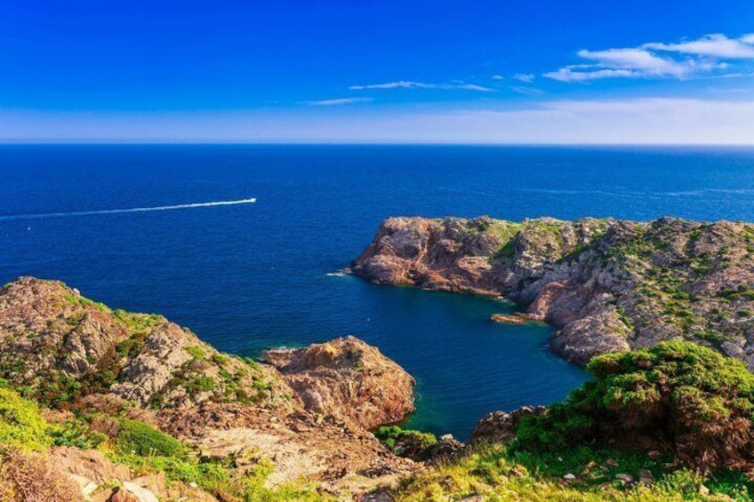 Boat Trips in Costa Brava Llança 1