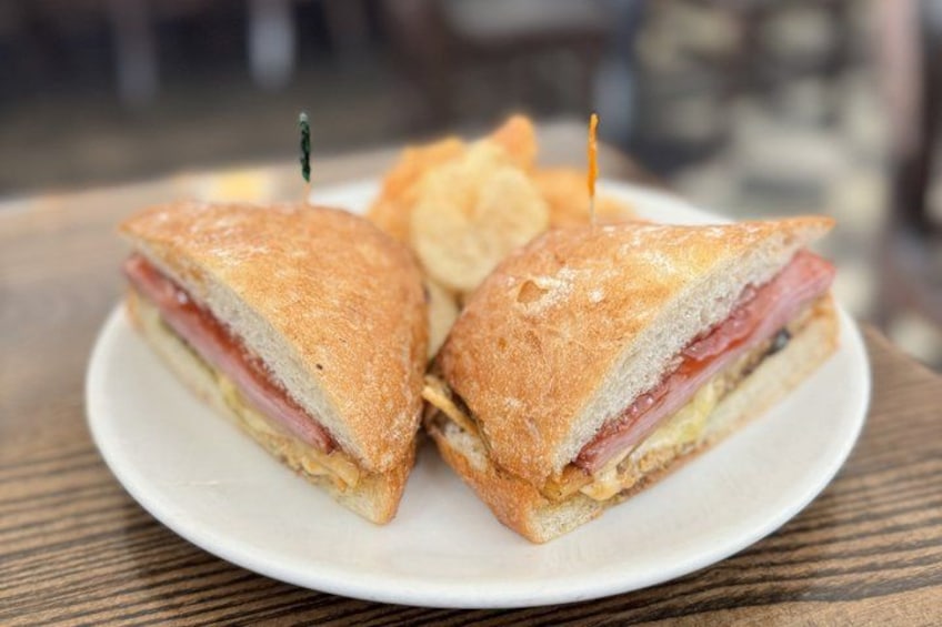 Kansas City Food & History Tour with a Local Guide & Tastings 5