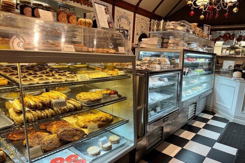 Santa Barbara Authentic Walking Food Tour with 5 Dishes 4