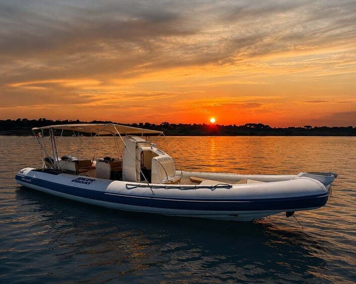 Otranto boat tour: sea, caves, and snorkeling 2