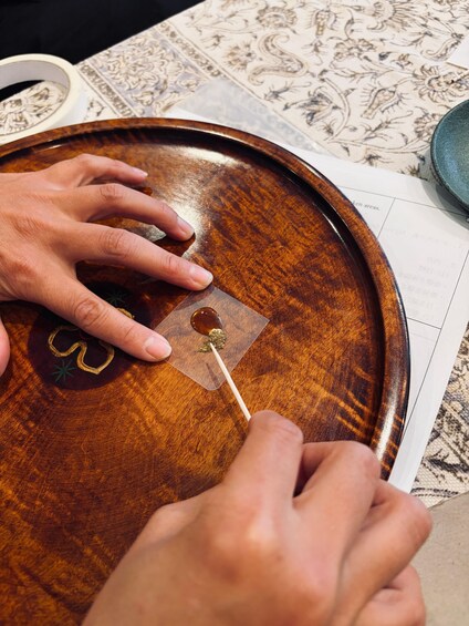 Picture 1 for Activity Tokyo Kintsugi Experience: Create Your Golden Repair 5