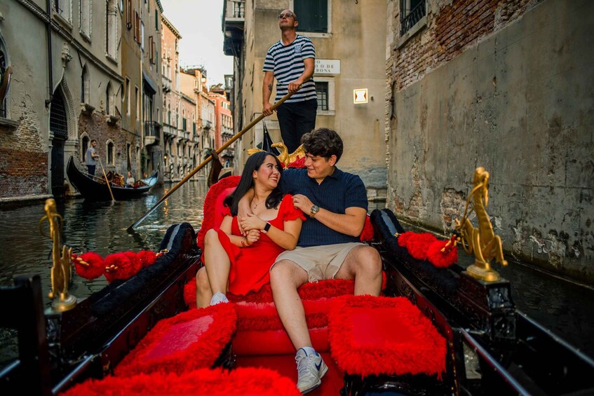 Picture 41 for Activity Venice Private Gondola ride with Photoshoot & Videos 2