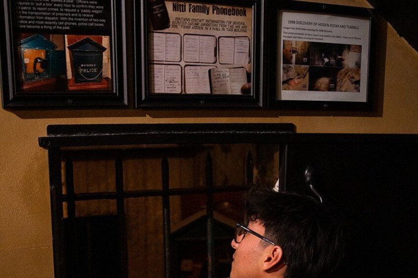 Chicago: Gangsters and Food Tasting Walking Tour 3