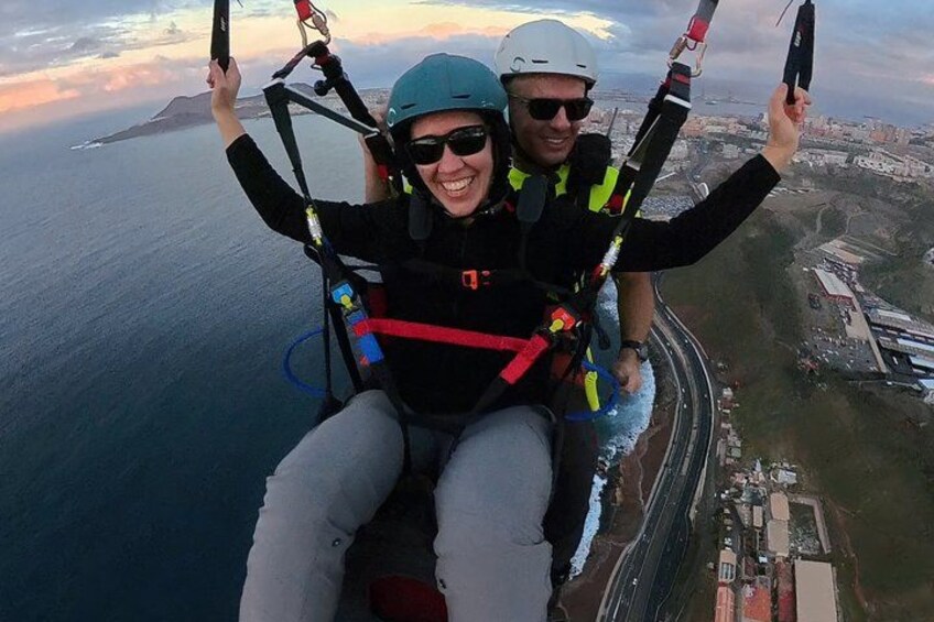Gran Canaria Paragliding hands on experience with pilot 2