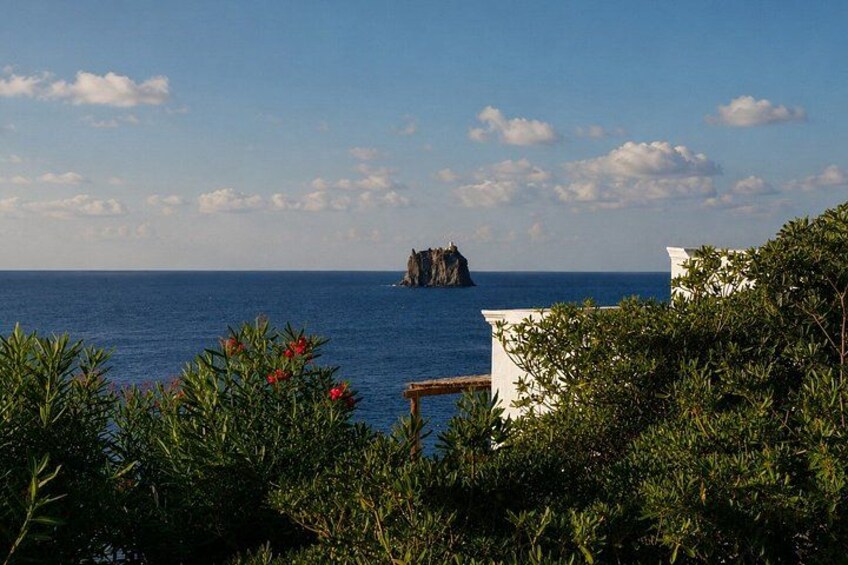 Relaxation excursion from Lipari Panarea and Stromboli. 3
