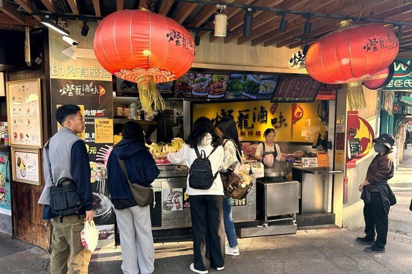 Taipei Hidden Eats, Market & Street Food Tour with 8+ Tastings 3