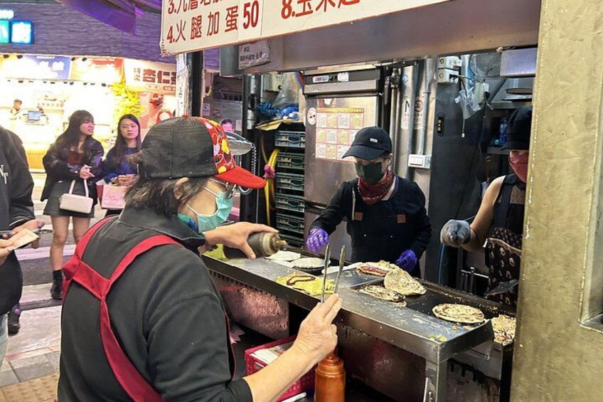 Taipei Hidden Eats, Market & Street Food Tour with 8+ Tastings 3