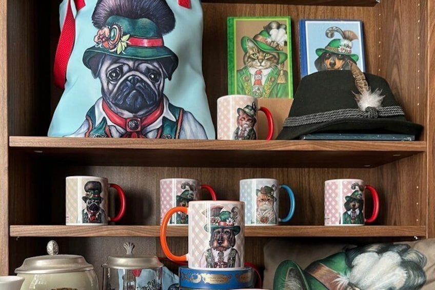 Royal Pet Gallery Hidden Pet Art Studio Tour in Munich 5