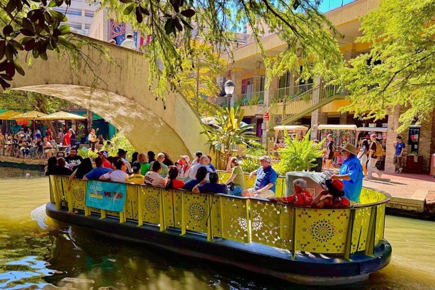 San Antonio Centre Food Tour of 6 Tastings with Tacos & Ice Cream 2