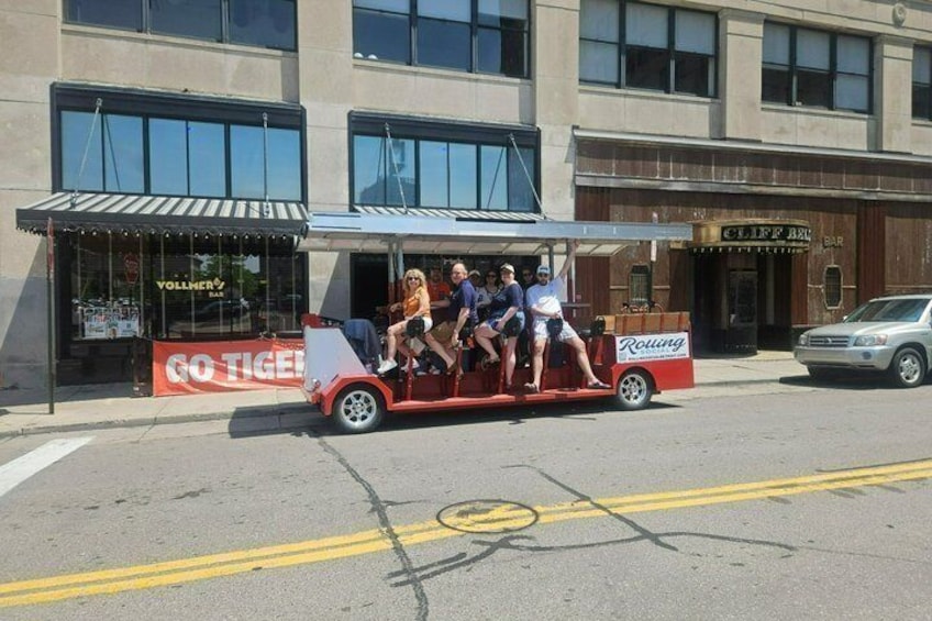 Pedal Pub Experience in Detroit 4