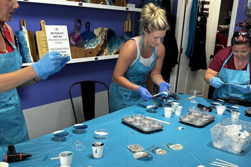 Siesta Key Resin Ornament Workshop 3