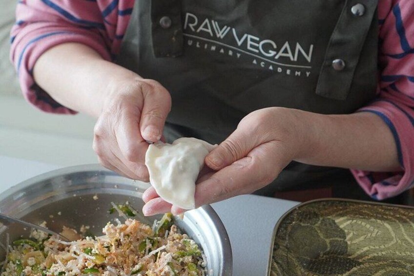 Korean Dumpling Cooking Class in Seoul with Vegan Option 2