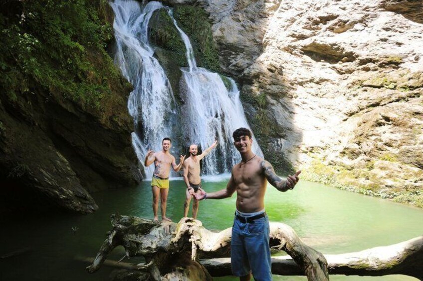 Ha Giang Loop 4-Day: Small Group, River Raft Dining & Culture 3