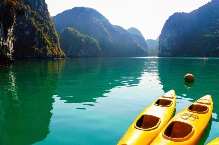 Ha Long Bay Cruise Tour with Canoe, Kayaking, Titov Island 3