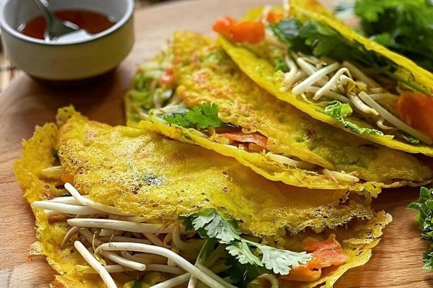 Da Nang Food Walking Tour in Local Eats and Michelin Favorites 5