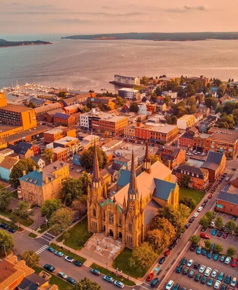 Charlottetown: Prince Edward Island Private Tour 1