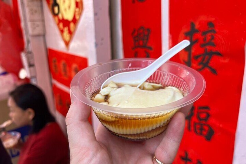 Kuala Lumpur Food Tour with 12+ Authentic Dishes & Local Secrets 5