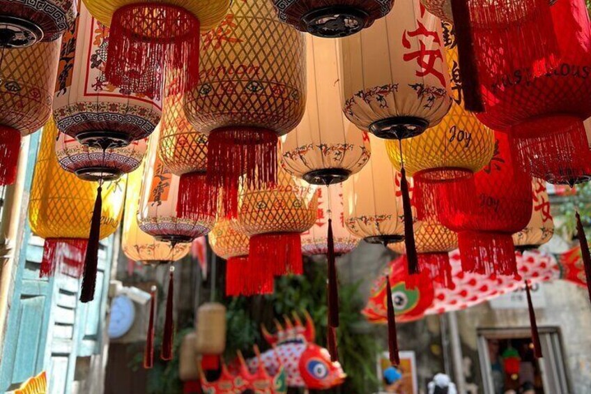 Kuala Lumpur Food Tour with 12+ Authentic Dishes & Local Secrets 4