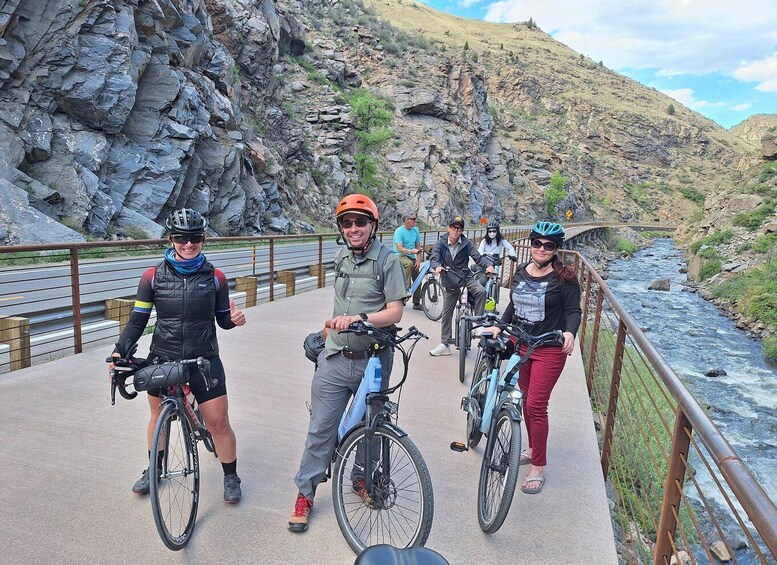 Picture 8 for Activity Golden: E-Bike Tour with Food and Drinks 3