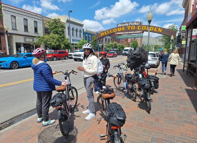 Picture 1 for Activity Golden: E-Bike Tour with Food and Drinks 2