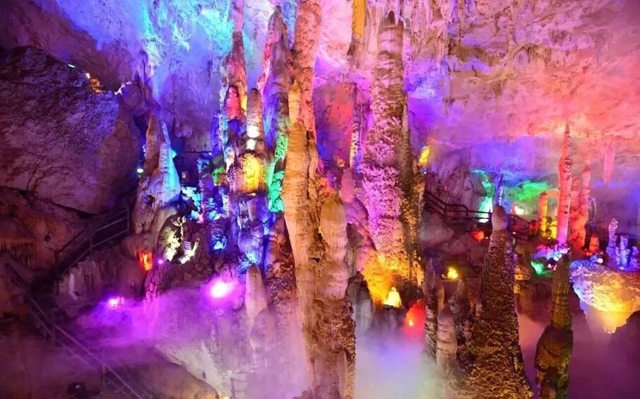 Picture 4 for Activity Kunming: Jiuxiang Cave & Roast Duck Lunch Private Tour 3