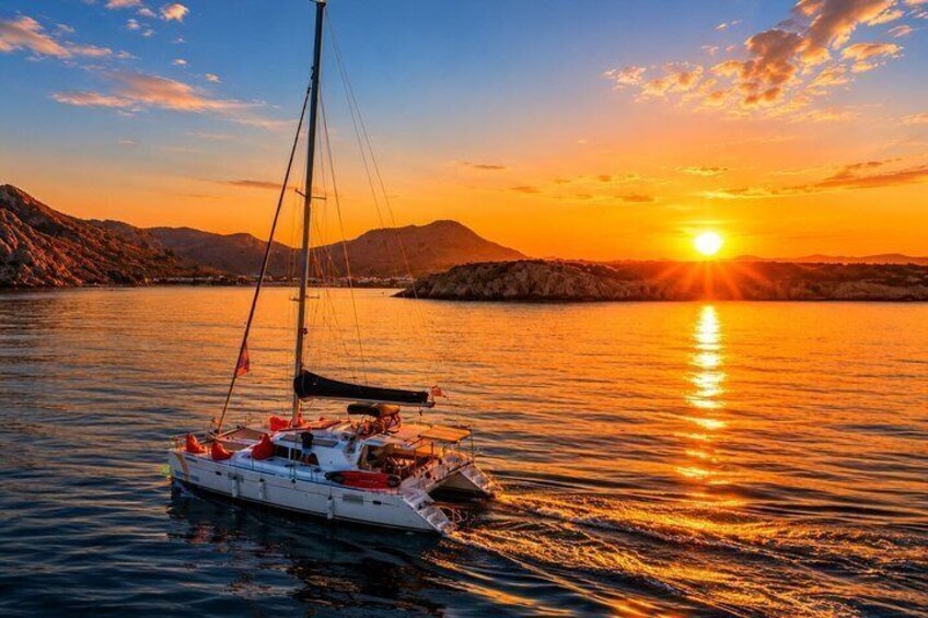 Catamaran Sunset Cruise with Unlimited Drinks from Kolympia 1