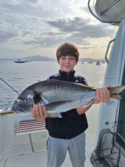 Picture 3 for Activity 4-hour FISHING trip on a BOAT departing from Hondarribia 4