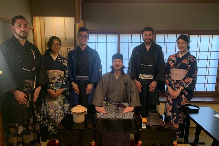 Kyoto: Tea Ceremony & Calligraphy Class in Ninenzaka 1