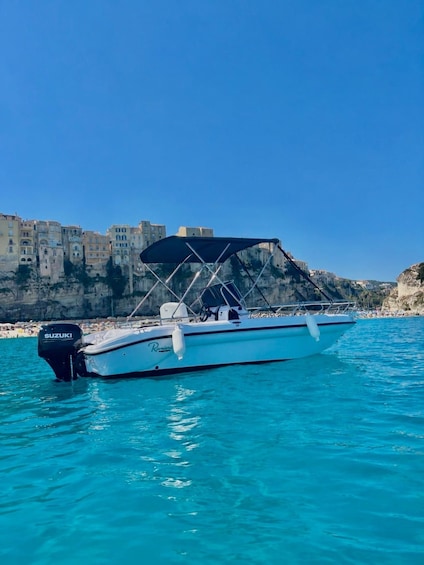 Tropea: Boat rental without a license – explore the Coast of the Gods 1