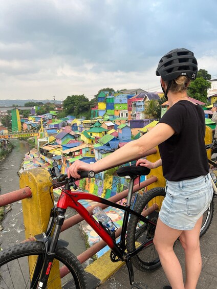 Malang: Guided City Cycling Tour 1