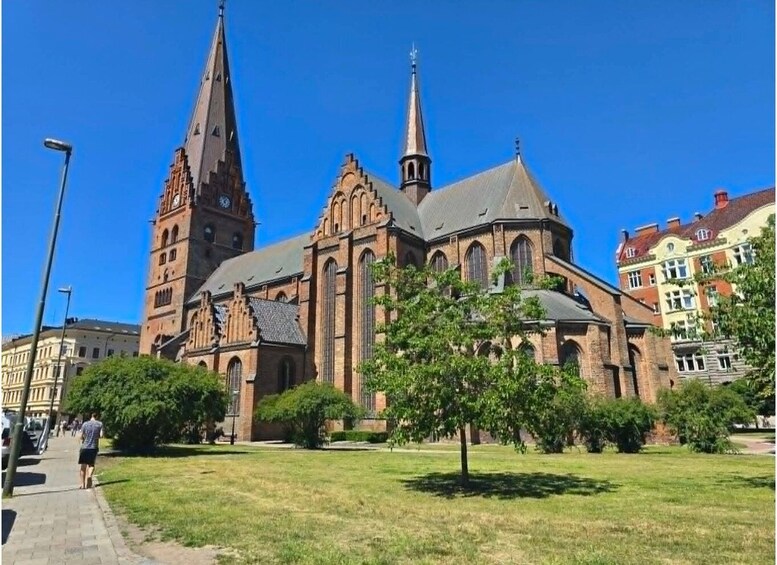 Malmö: Guided Walking Tour of City Highlights 1