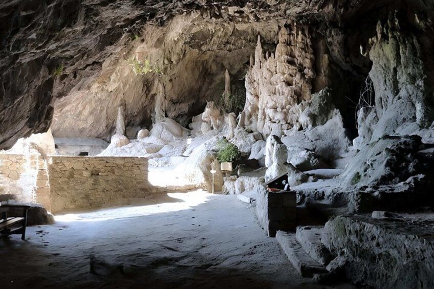 Elafonissi: Crete Private Tour | Mercedes VIP Van (Up to 8 pax.) 2