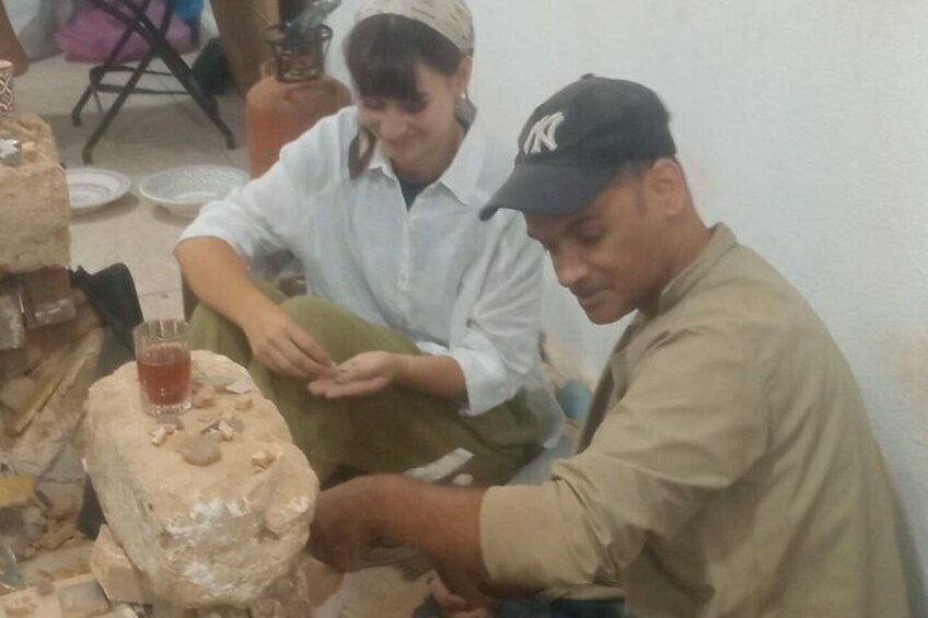 Moroccan Mosaic and Pottery Workshop in Fes with Local Artisans 5