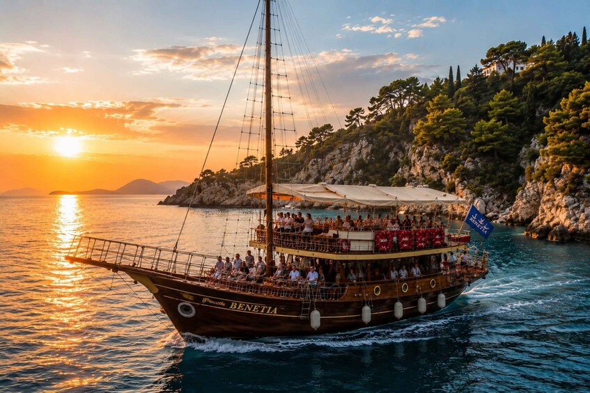 Picture 2 for Activity Nydri: Ionian Sea Sunset Cruise with Food & Drinks 5