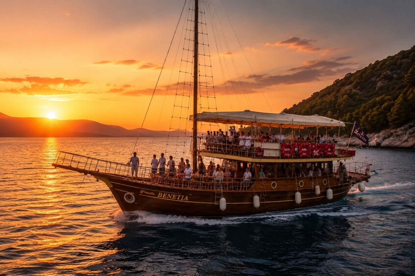 Nydri: Ionian Sea Sunset Cruise with Food & Drinks 1