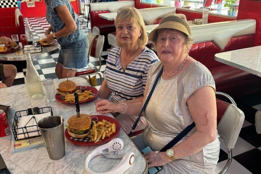 Whitsundays Shore Excursions : Lunch at George's Diner 4