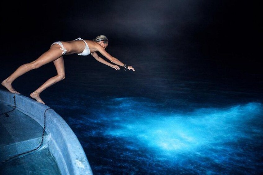 Sunset Boat Tour & Bioluminescence Adventure at Los Arcos Islands 2